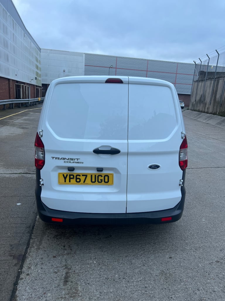 2017 67 FORD TRANSIT COURIER