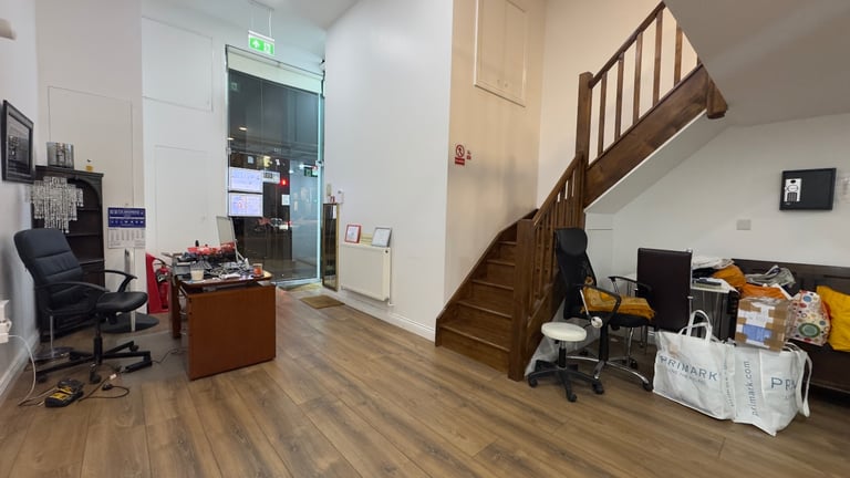 Shop with E-Class Use – Prime Cromwell Road Location