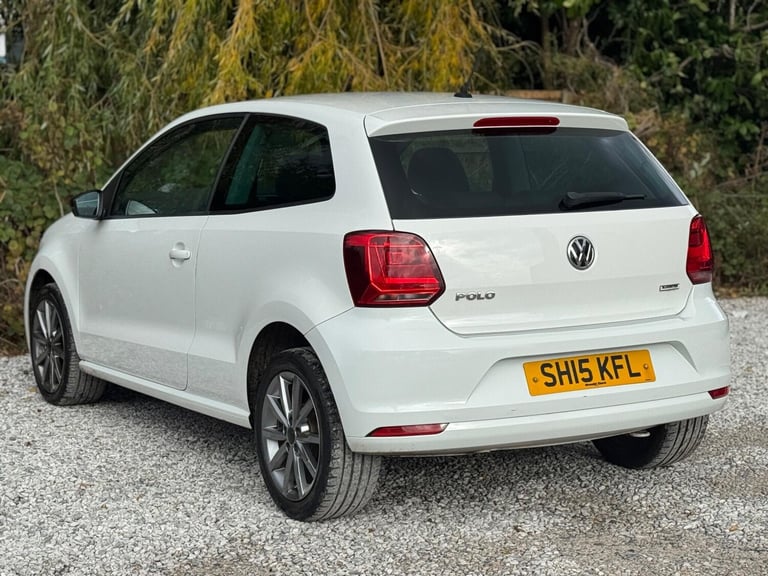 2015 Volkswagen Polo 1.0 BlueMotion Tech SE Design Euro 6 (s/s) 3dr HATCHBACK Petrol Manual