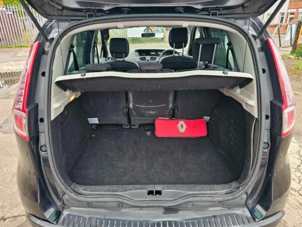 2011 Renault Scenic 1.5 dCi 110 Dynamique TomTom 5dr MPV Diesel Manual