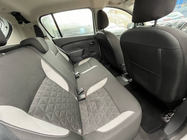 DACIA SANDERO STEPWAY 0.9 Stepway Ambiance TCe 90 2014