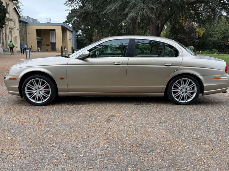 2003 Jaguar S-Type 2.5 S-Type V6 SE Auto 4dr Saloon Petrol Automatic