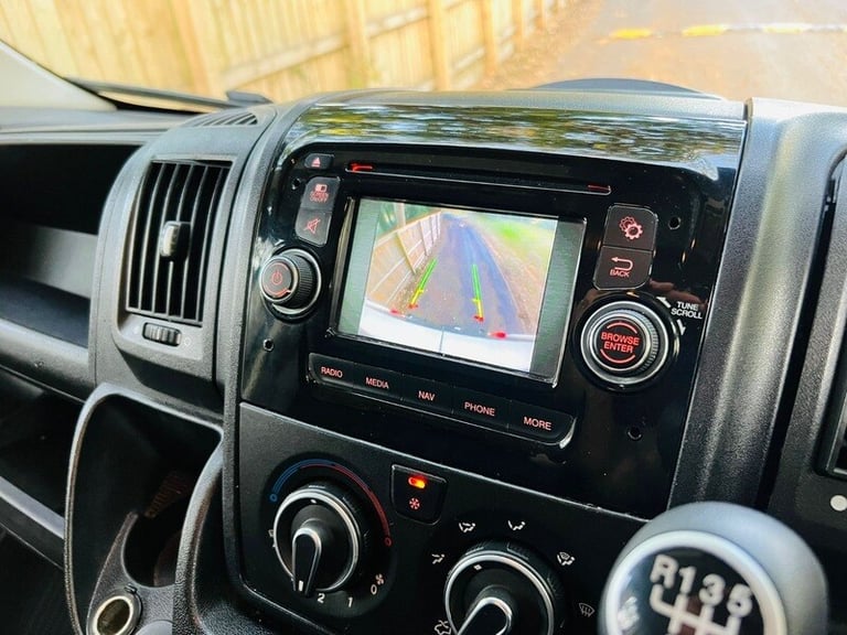 Peugeot Boxer 2.2 HDi 435 Panel Van 5dr Diesel Manual L3 H2 Euro 5 (130 ps)