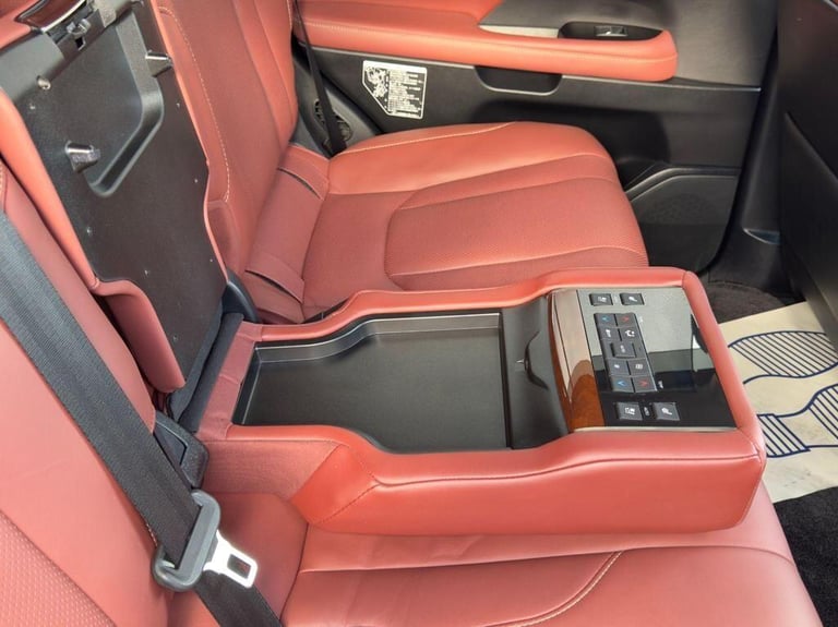 2024 Lexus LX LX570 5.7 V8 Automatic 4X4 8 seats 5dr Petrol Automatic