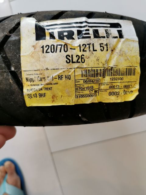 Pirelli SL26 Tire 