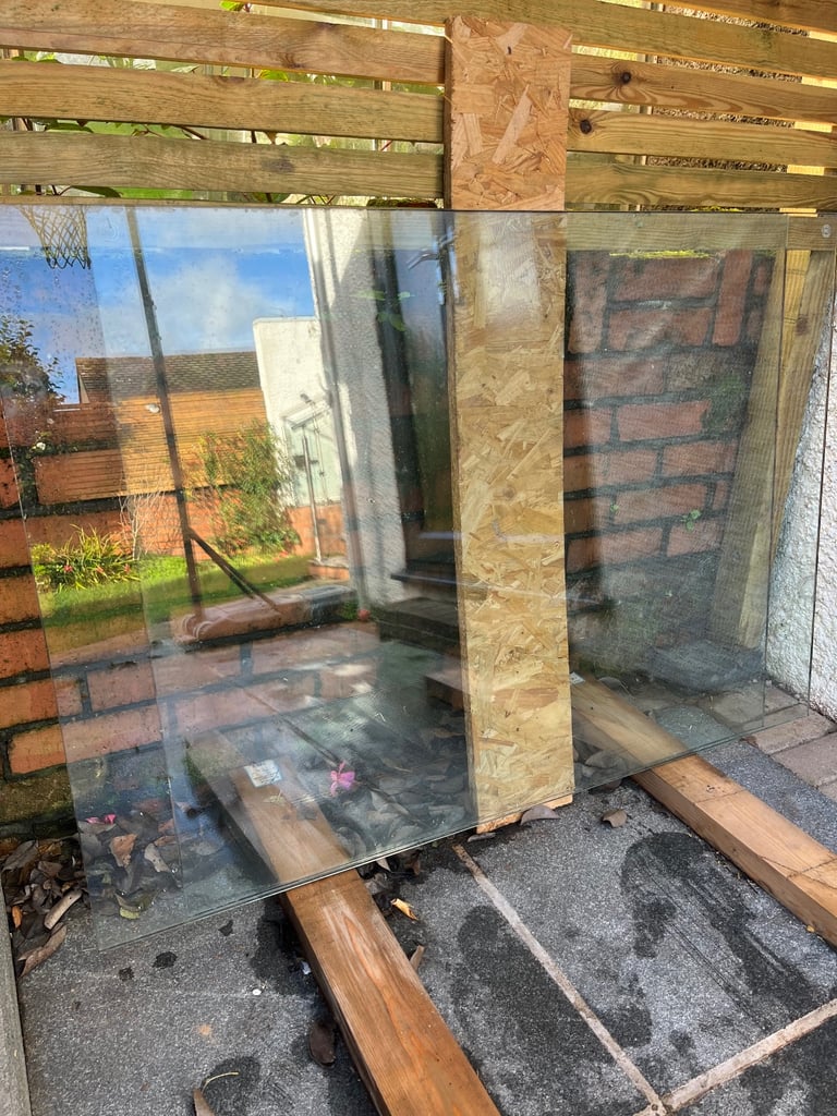 image for Toughened glass for Balastrade x2 