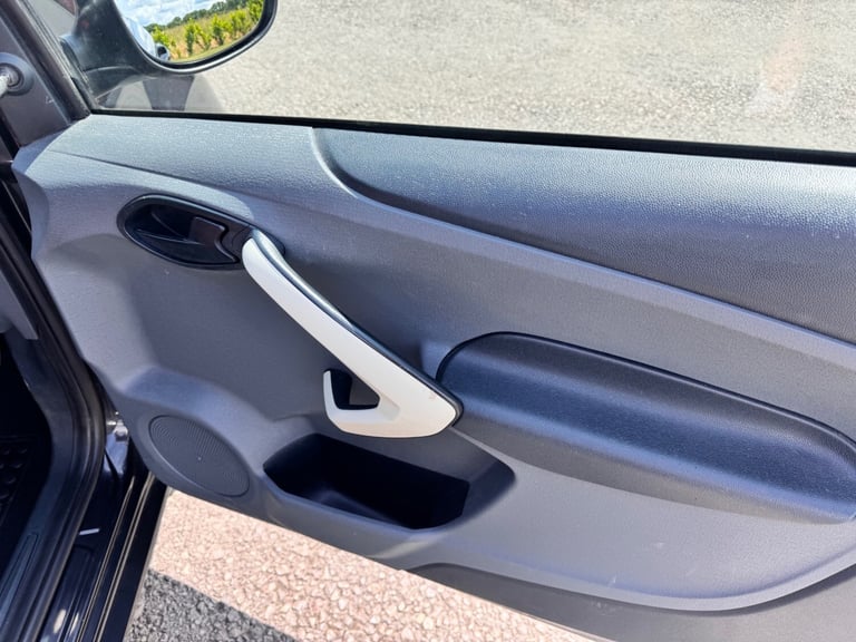 Ford KA 1.2 Edge Manual Black 2014 14 reg