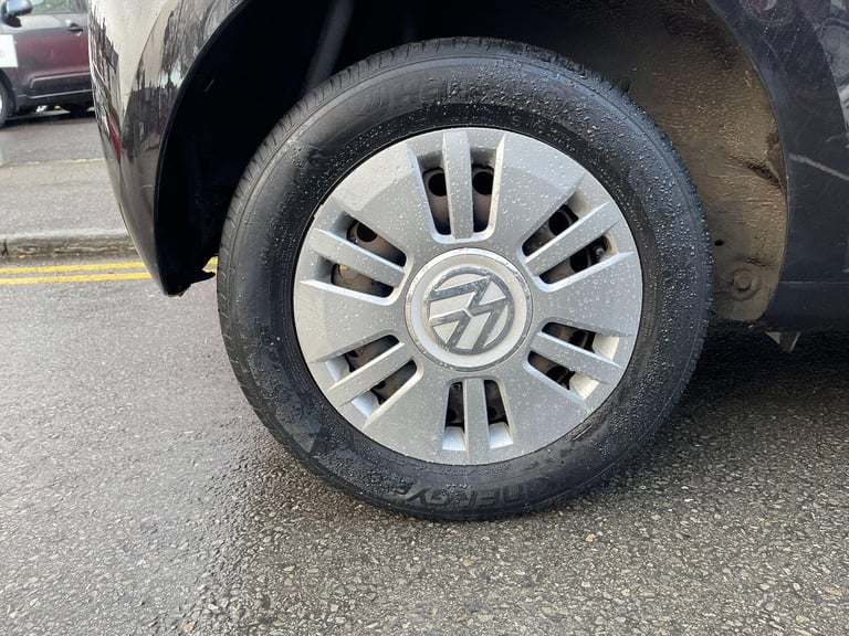 2014 Volkswagen up! 1.0 Move up! Euro 5 3dr HATCHBACK Petrol Manual