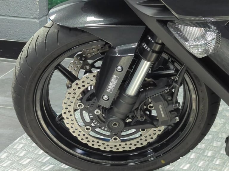 KAWASAKI Z1000SX