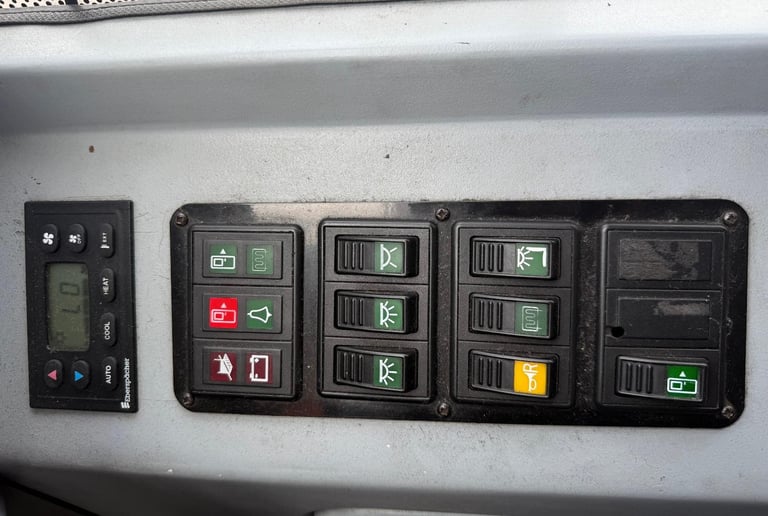 image for 2013 MERCEDES SPRINTER 515 CDI VARIO MINIBUS CAMPER MOTORHOME TREKA RACEVAN