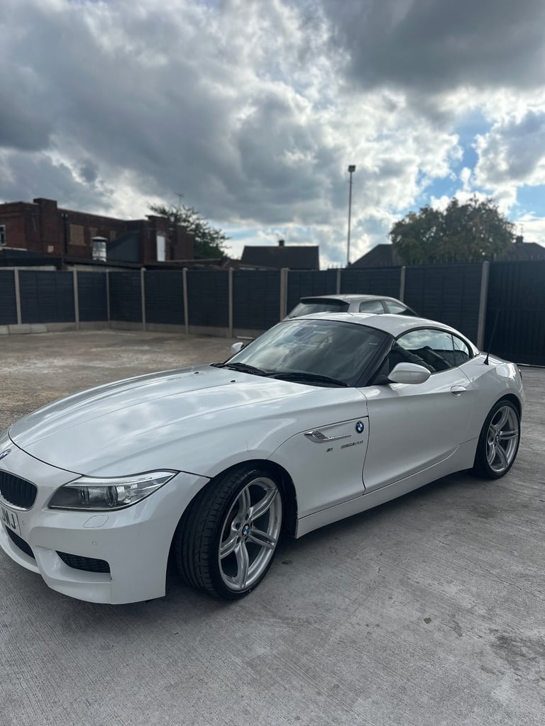 BMW, Z4, Convertible, 2017, Semi-Auto, 1997 (cc), 2 doors