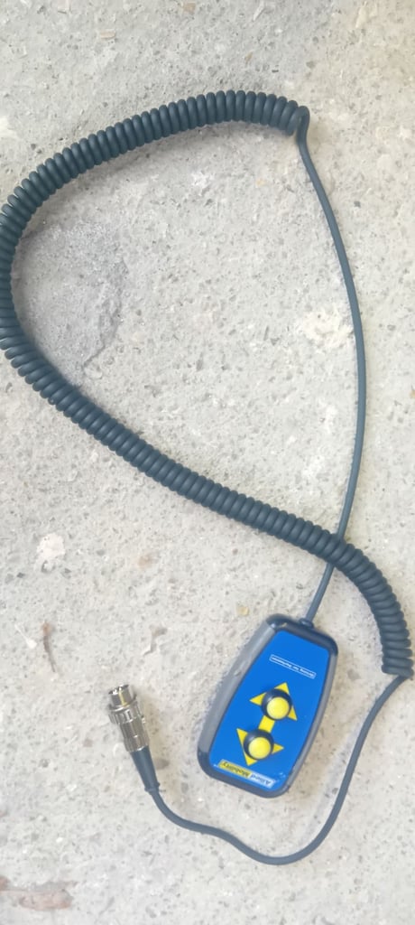 WAV parts, Q'Straint