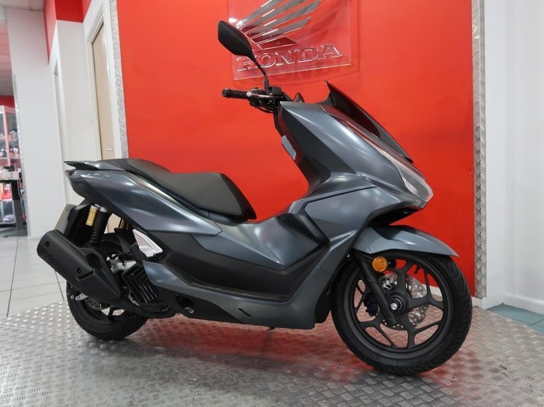 Brand new 2025 Honda PCX125 DX