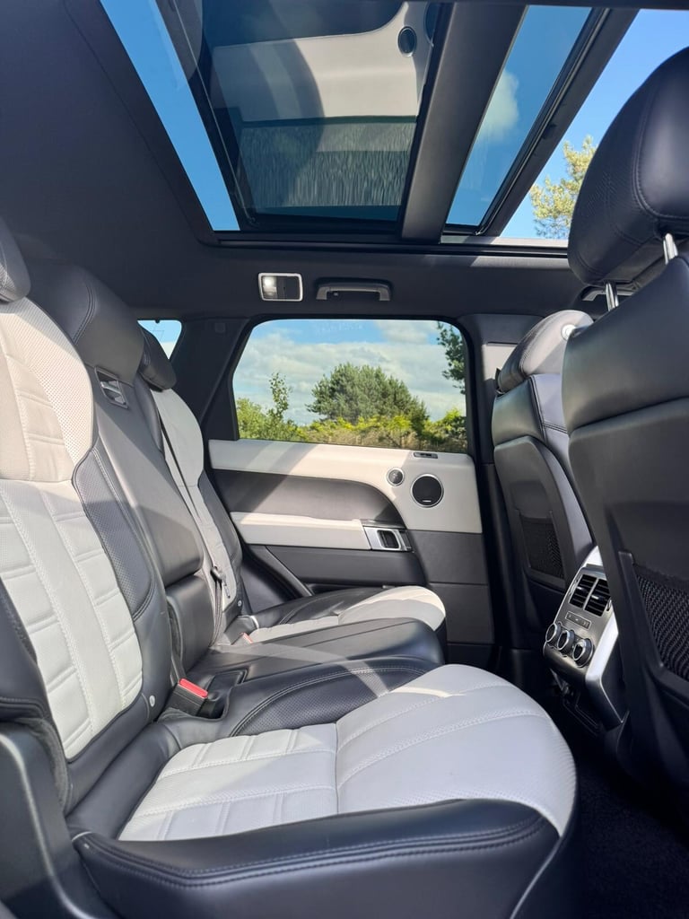 LAND ROVER RANGE ROVER SPORT 3.0 SD V6 Autobiography Dynamic 2015