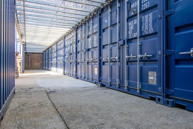 Premium 20ft (155sqft) Custom Storage Sea Containers – Store That in London Docklands