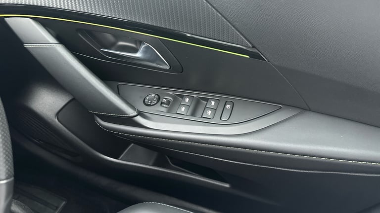 2022 Peugeot 208 50kWh GT Premium Hatchback 5dr Electric Auto (136 ps) Hatchback Electric Automatic