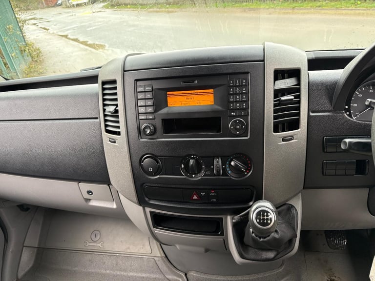 2017 Mercedes Sprinter lwb frige van overnight standby 