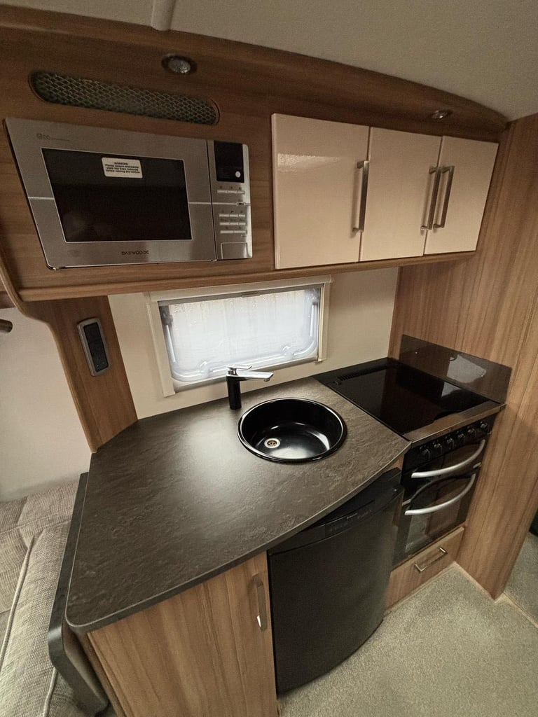 2015 Lunar Lexon 470
