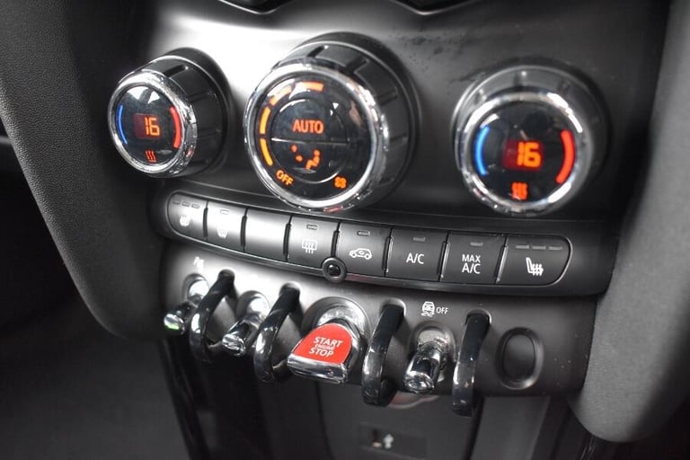 2019 MINI Hatch 1.5 Cooper Exclusive II 5dr Auto HATCHBACK PETROL Automatic