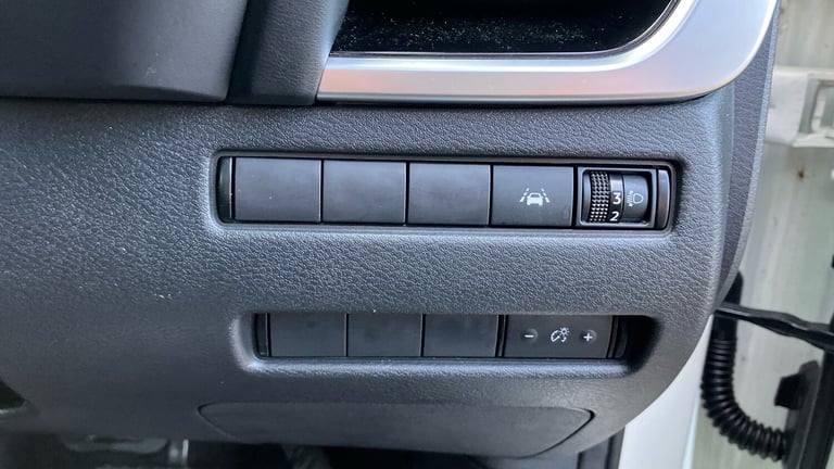 2023 Nissan Qashqai 1.5 E-Power Kuro Edition 5dr Auto HATCHBACK PETROL/ELECTRIC Automatic