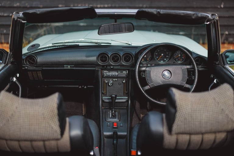 1975 Mercedes-Benz 450 SL  PETROL Automatic