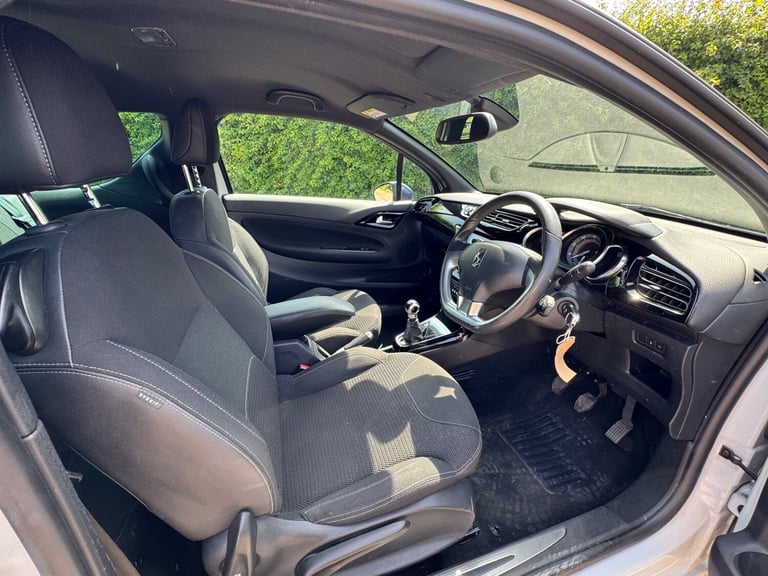 2015 Citroen DS3 1.2 PureTech DStyle Plus 3dr HATCHBACK Petrol Manual