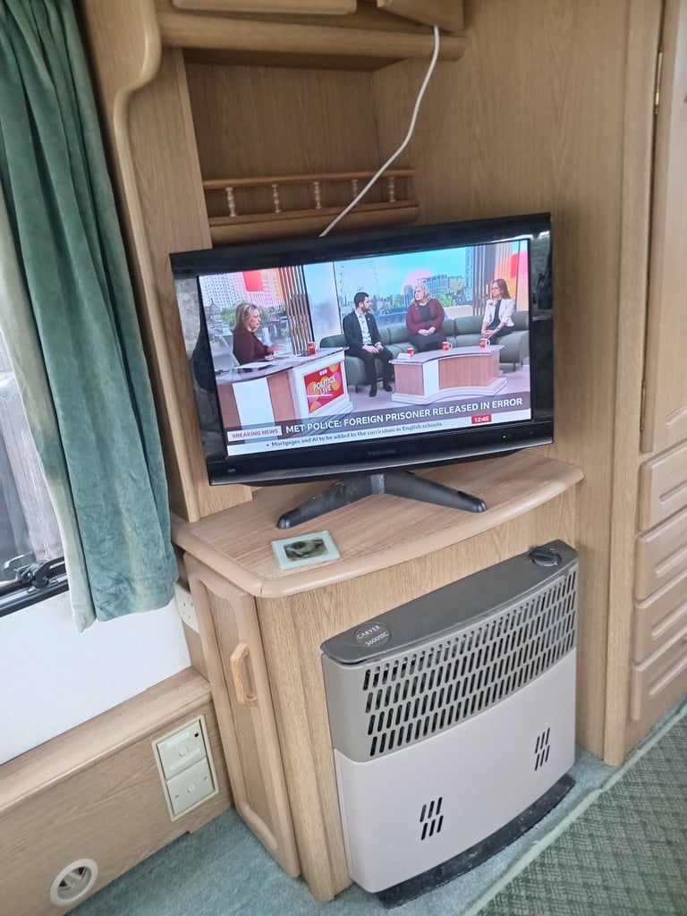 vanroyce caravan 2 berth