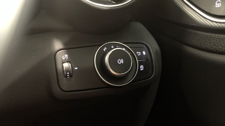 2025 Alfa Romeo Giulia 2.0T Sprint Saloon 4dr Petrol Auto Euro 6 (s/s) (280 ps) Saloon Petrol Aut...