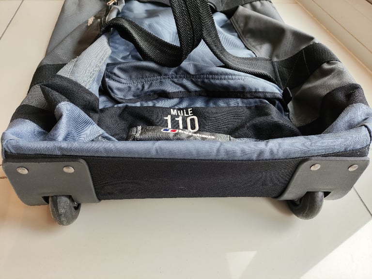 Berghaus 110 Litre Mule Wheeled Holdall bag