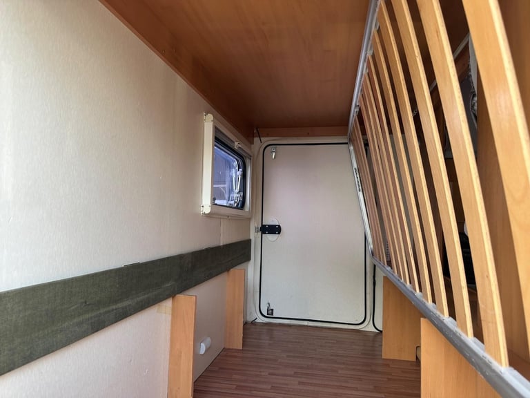 CI Carioca 656 6 berth family sized motorhome  DIESEL MANUAL 2009/58
