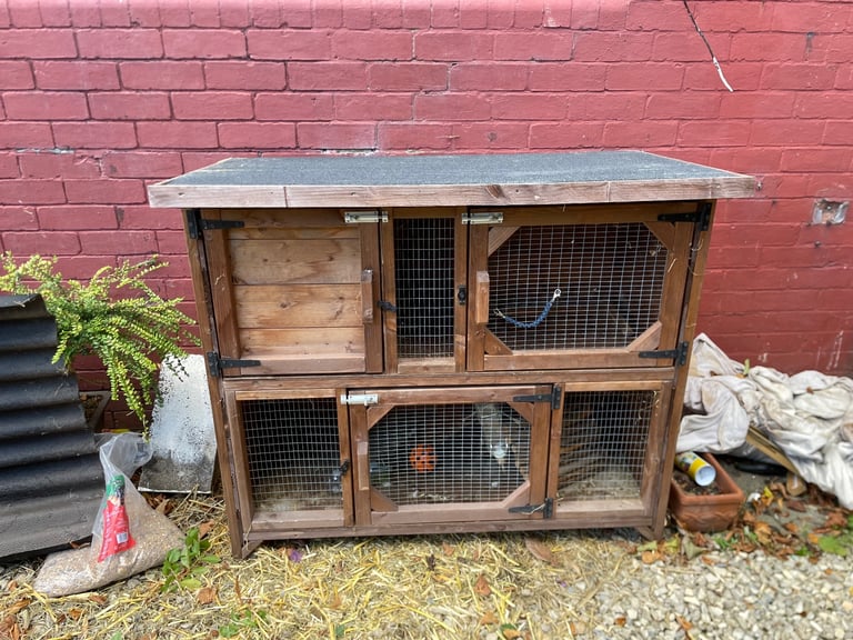 Rabbit hutch 