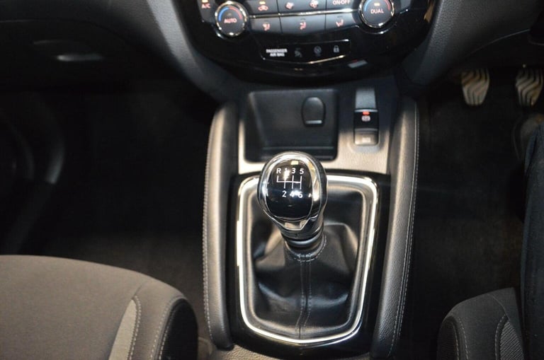 NISSAN QASHQAI 1.3 DIG-T Acenta Premium Euro 6 (s/s) 5dr 2019