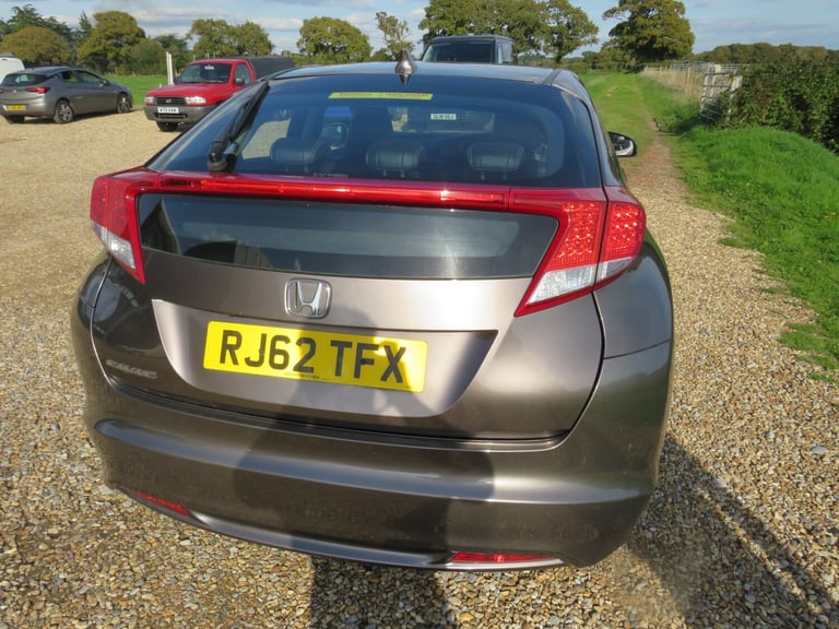2013 Honda Civic 1.8 i-VTEC EX  EXCELLENT OVERALL CONDITION HATCHBACK Petrol Manual
