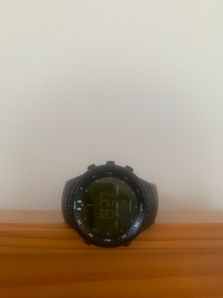 Men's Suunto Core Watch /Hardly Worn 