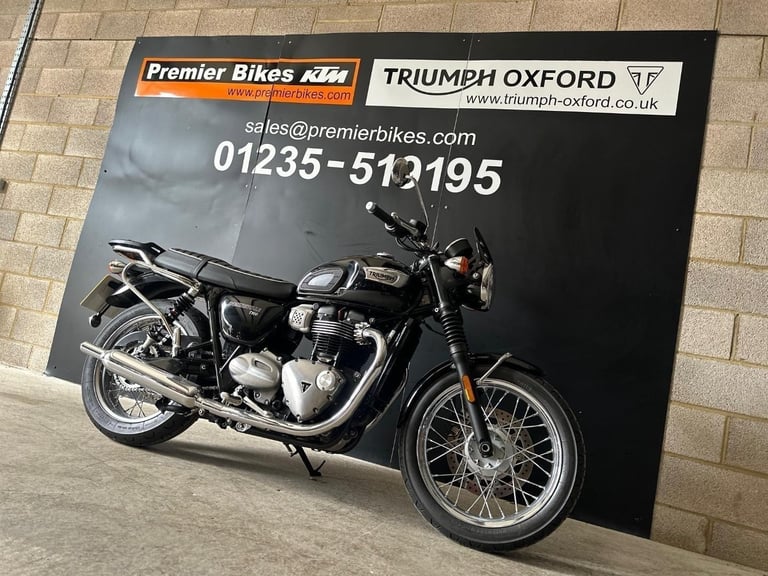 STUNNING LOW MILEAGE 2020/20 TRIUMPH BONNEVILLE T100 MOTORCYCLE