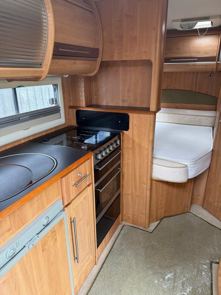 2009 - Auto Trail Cheyenne - 3 ltr -  44,000 miles - 4 berth / 2 belts 