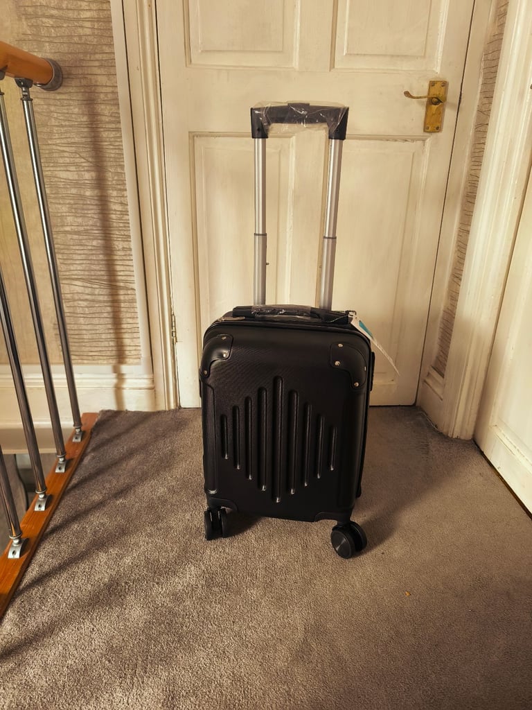 (OFFER🥳) Trolley bag for day trip or school 