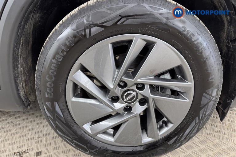 2024 Nissan Qashqai 1.3 DiG-T MH 158 Acenta Premium 5dr Xtronic SUV Petrol Automatic