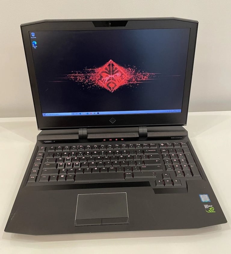 HP OMEN 17 Gaming Laptop - HIGH SPEC (Spares of Repair)