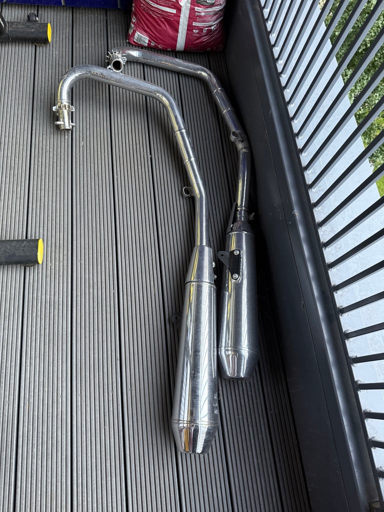 Royal Enfield Interceptor 650 original exhaust