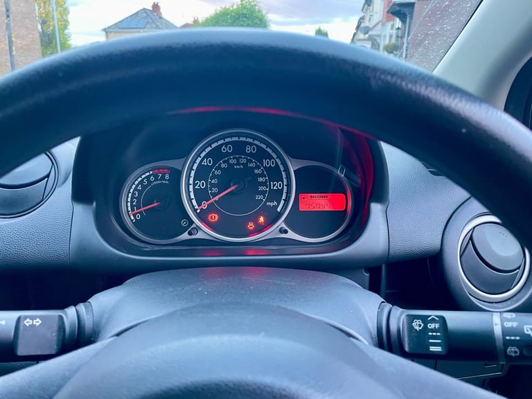 2012 Mazda Mazda2 1.3 TS 5dr HATCHBACK Petrol Manual