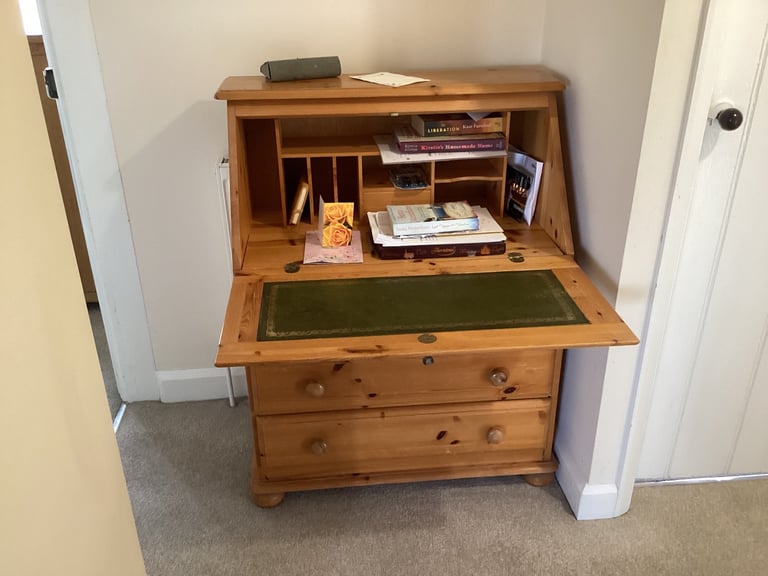 Contemporary Bureau