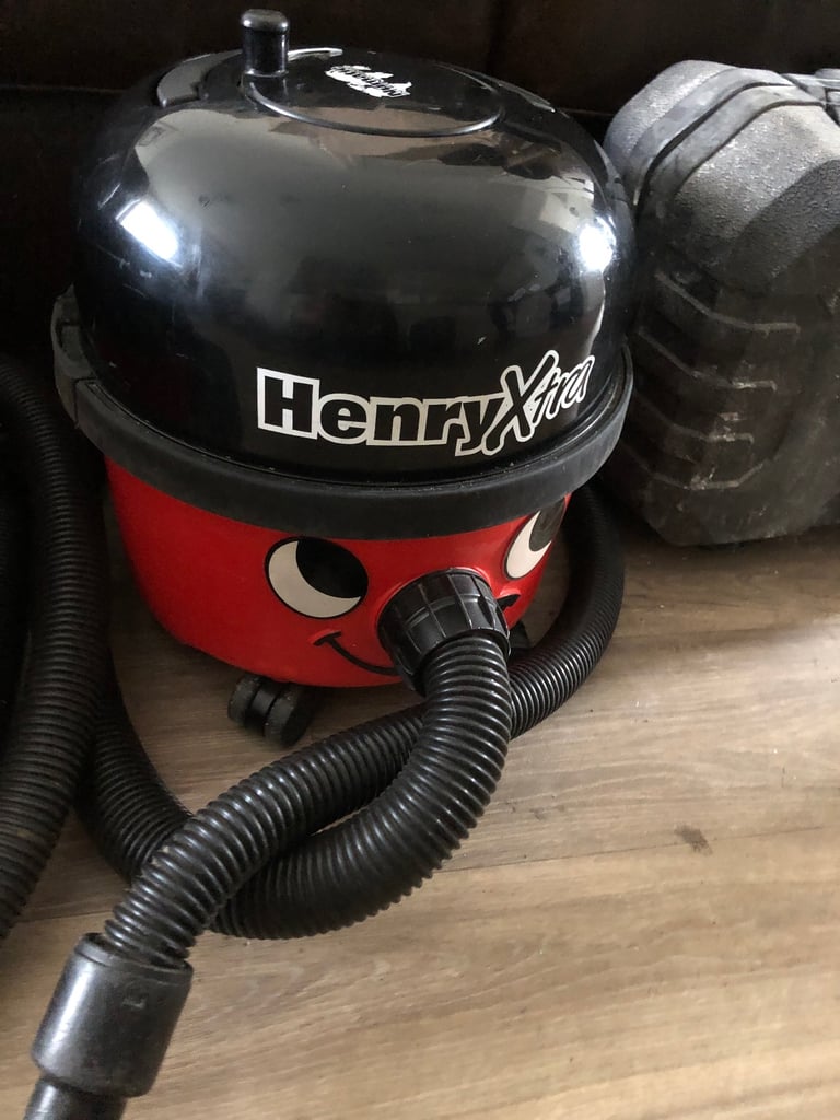 3x Henry hoovers 