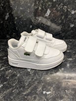 Used Lacoste boys trainers hardly worn size 6