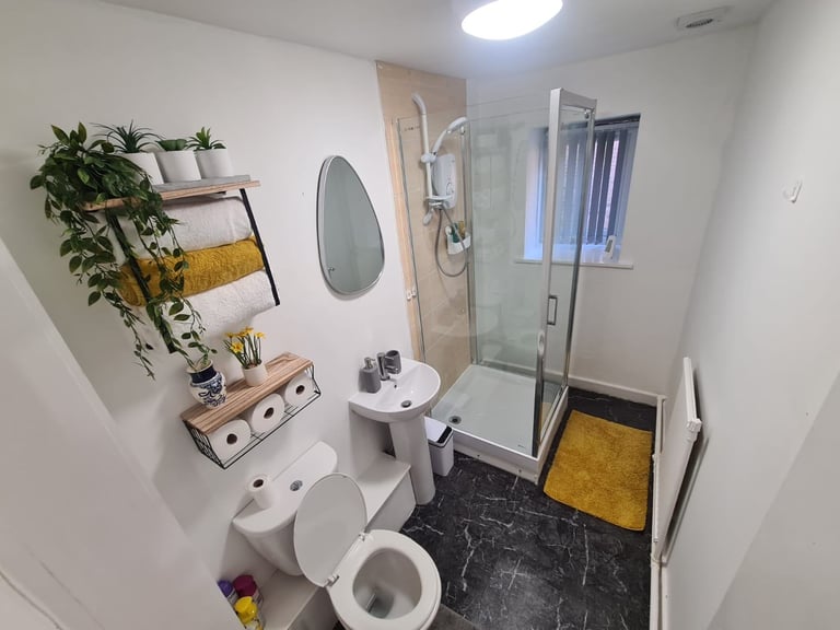 Short term stays Free parking Liverpool 