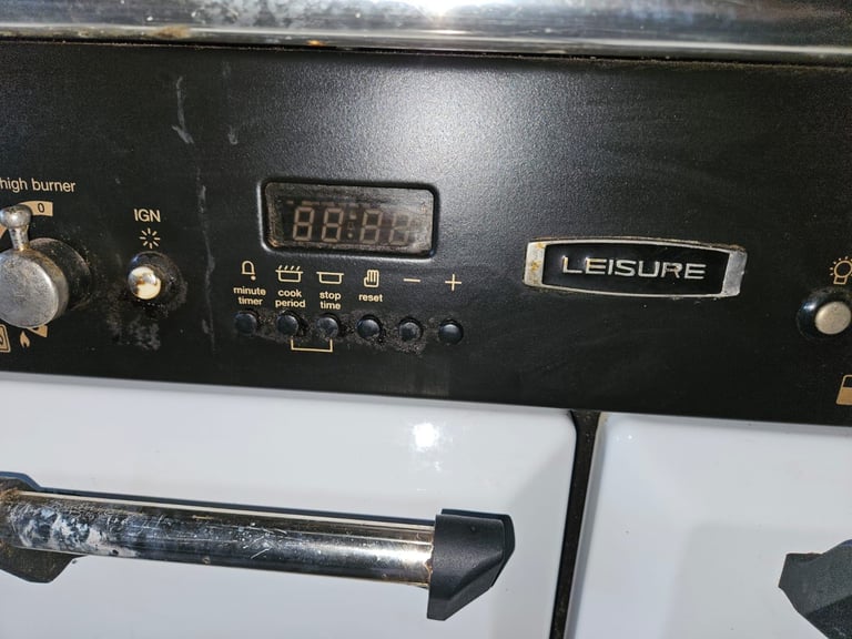 image for Leisure 5 Burner gas cooker freestanding 