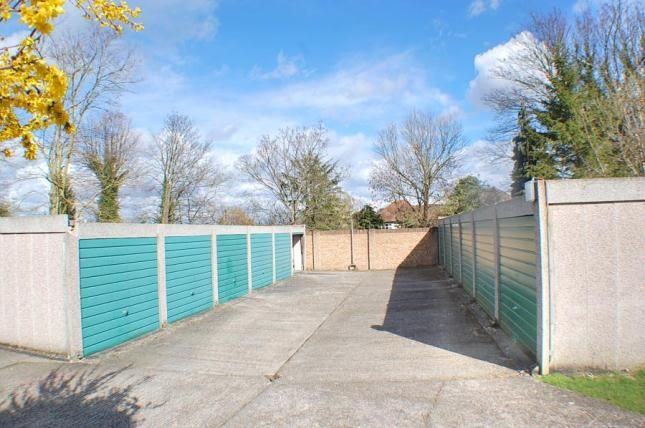 Garage to Rent – South Croydon - £135 pm