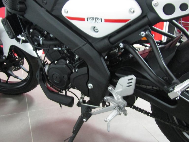 2023 Yamaha XSR125