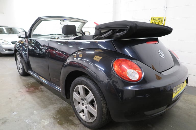 2011 Volkswagen Beetle 1.6 Sola 2dr CONVERTIBLE Petrol Manual