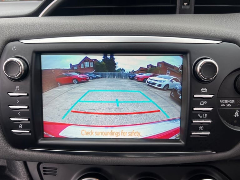 2019 Toyota Yaris 1.5 VVT-i Icon Tech 5dr HATCHBACK PETROL Manual